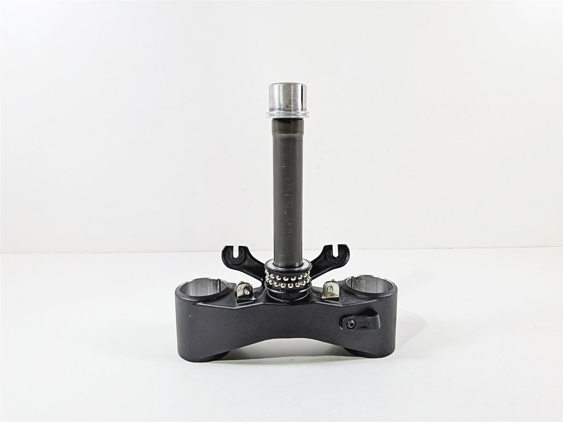 2011 Ducati Streetfighter 1098 S Lower Triple Tree Clamp Ohlins 56mm 34220571A {{ shop.shopifyCountryName }} - Mototech271