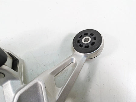 2016 BMW R1200R K53 Rear Passenger Foot Peg Rest Set 46718540798 46718540799 {{ shop.shopifyCountryName }} - Mototech271