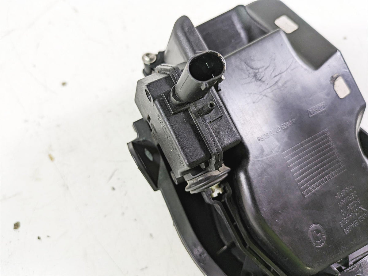 2014 BMW R1200 RT RTW K52 Right Glove Box Storage Compartment 46638544958 {{ shop.shopifyCountryName }} - Mototech271