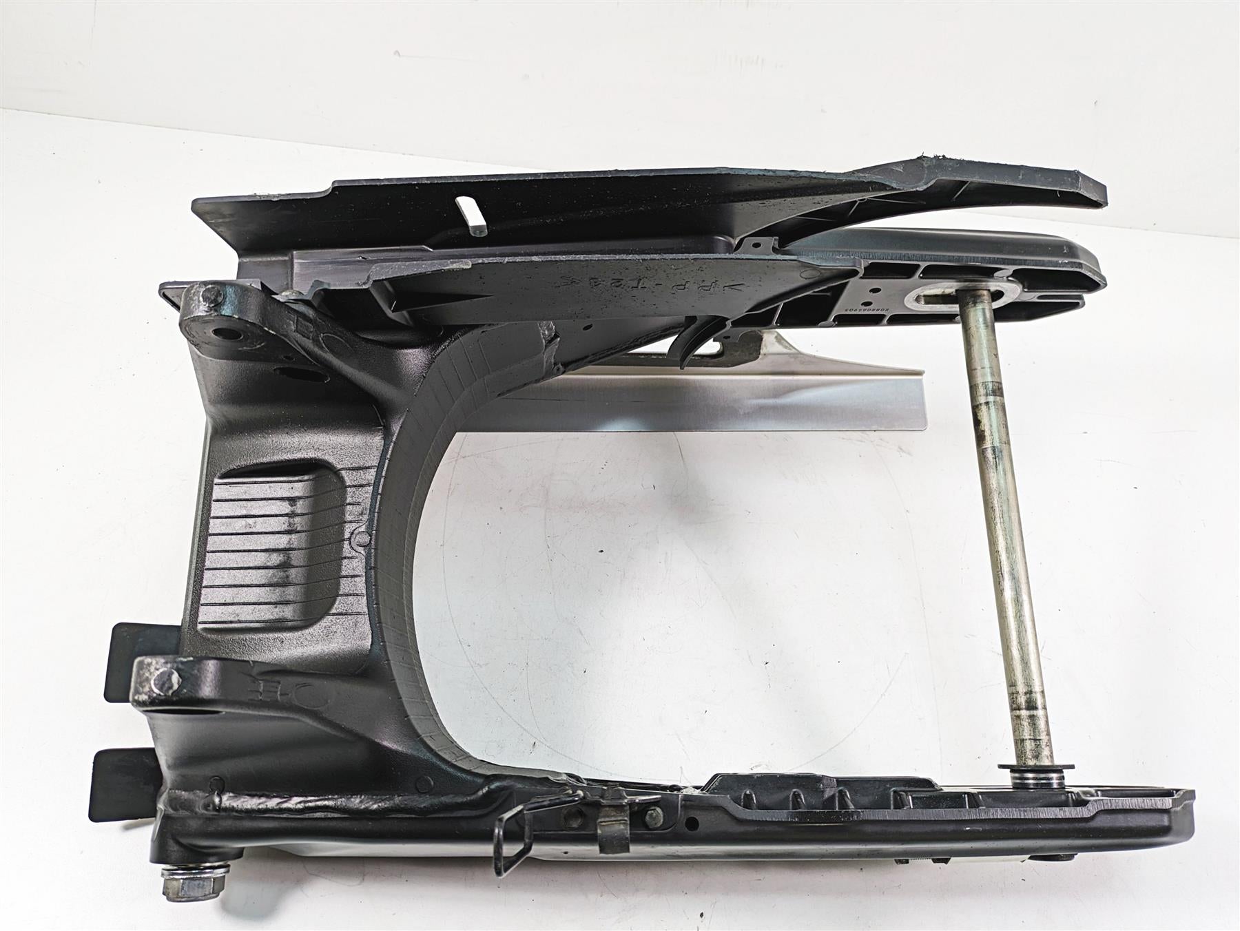 2009 Yamaha XV1900 Raider Rear Swingarm Swing Arm 5C7-22110-00-00