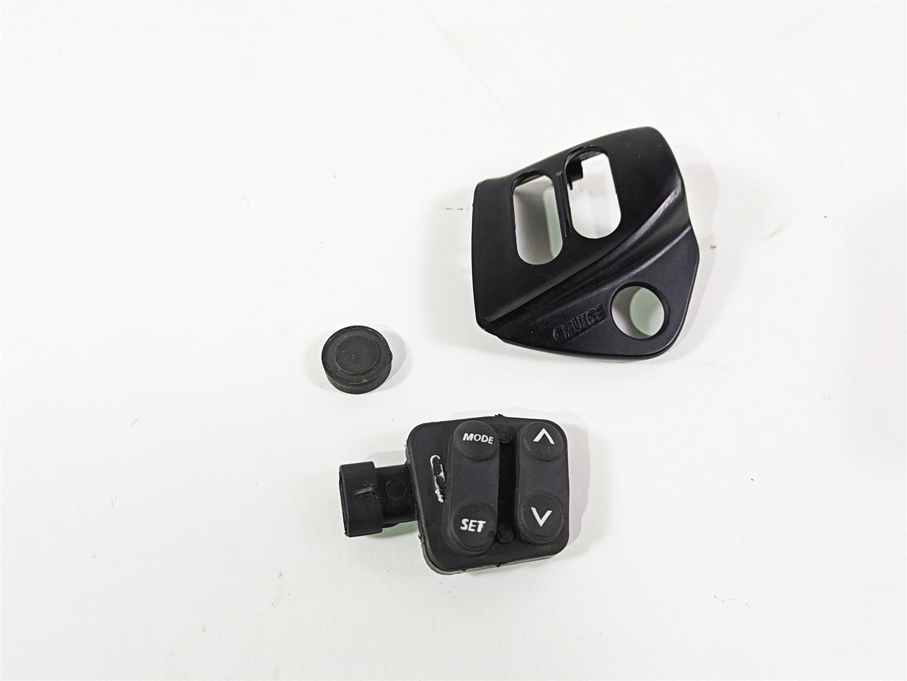 2010 Sea-Doo 4-Tec RXT 215 Right Hand Control Switch 278002315 278002602 {{ shop.shopifyCountryName }} - Mototech271