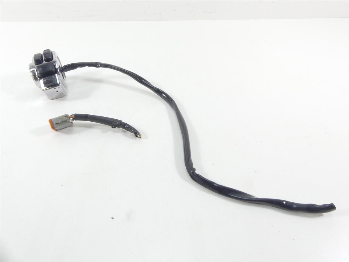 2004 Harley FLHTC SE CVO Electra Glide Left Hand Audio Control Switch 71682-06A {{ shop.shopifyCountryName }} - Mototech271