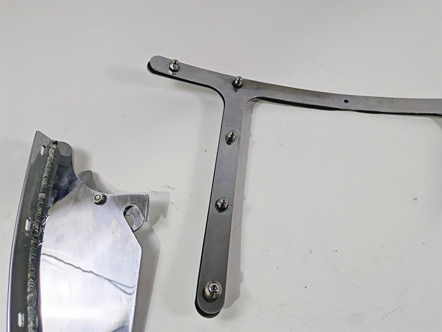 2016 Harley Touring FLHR Road King Windshield Mounting Hardware {{ shop.shopifyCountryName }} - Mototech271