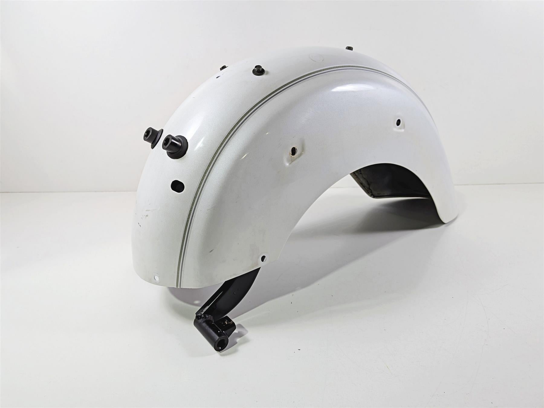 2006 Yamaha XVZ1300 Royal Star Rear Fender White 5EJ-Y2161-70-P0 {{ shop.shopifyCountryName }} - Mototech271