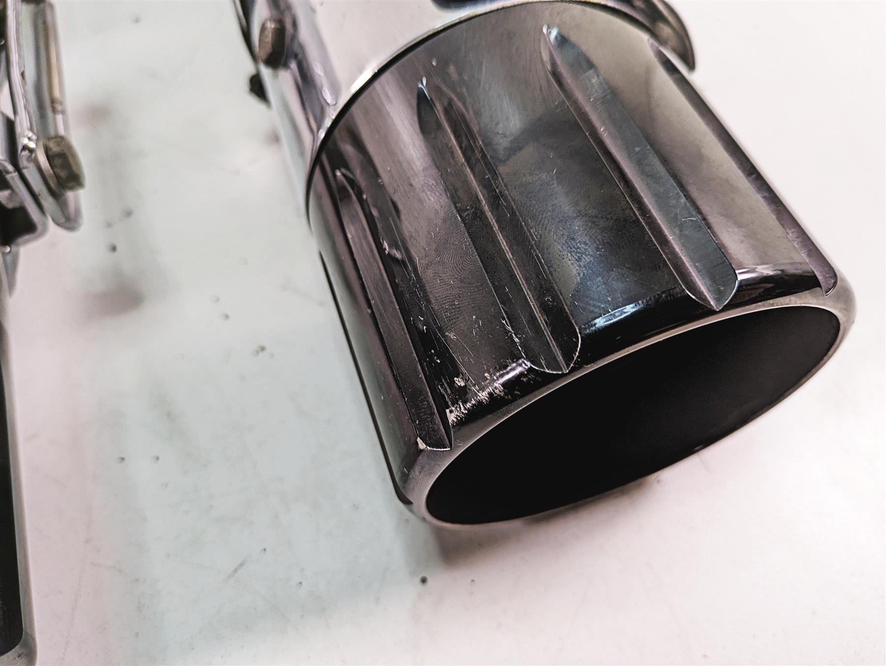 2018 Harley Touring FLHXSE CVO Street Glide Exhaust Pipe Muffler Set 64900732 {{ shop.shopifyCountryName }} - Mototech271
