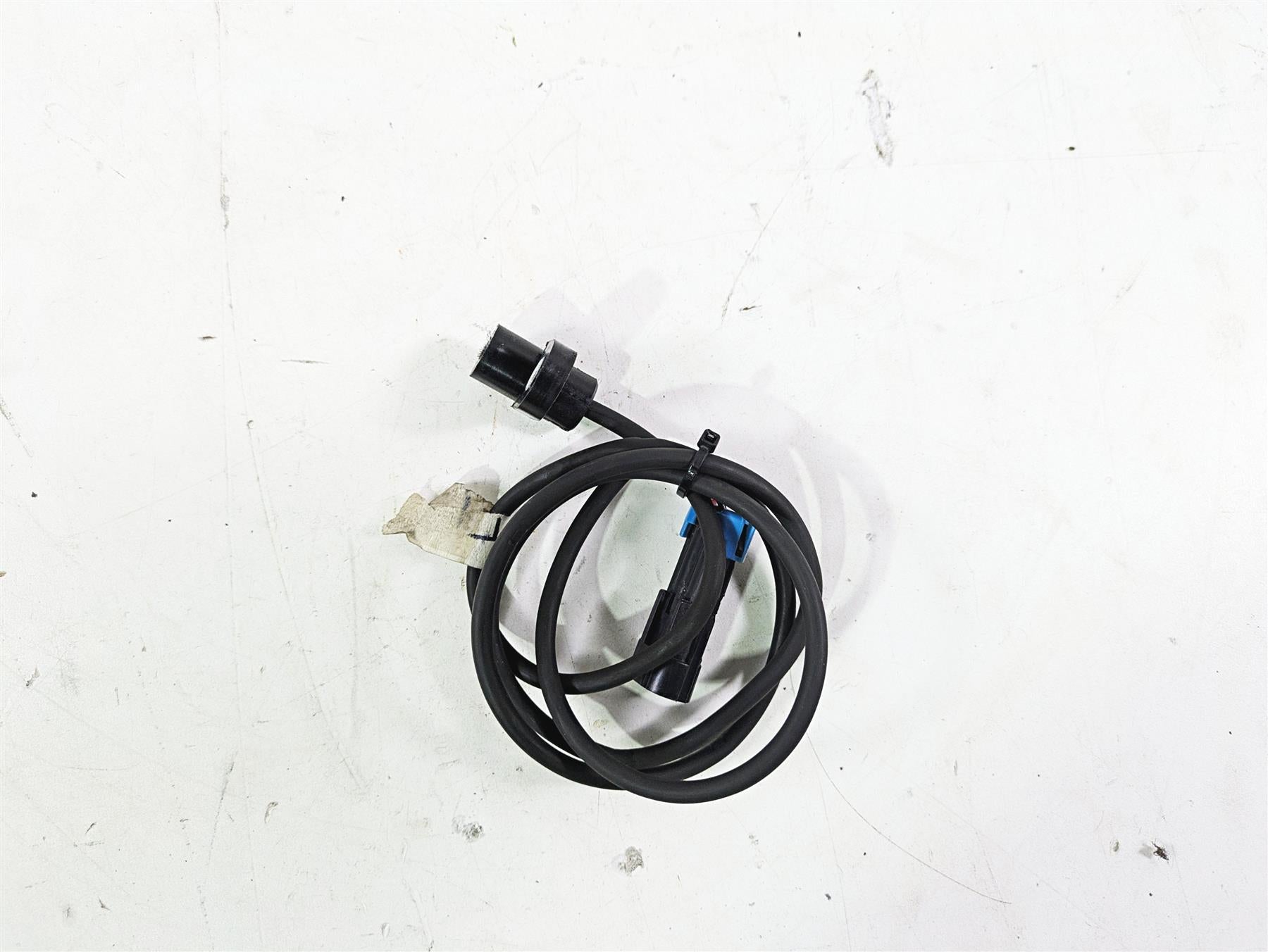 2018 Indian Chieftain Limited Front Abs Wheel Speed Sensor 4013251 {{ shop.shopifyCountryName }} - Mototech271