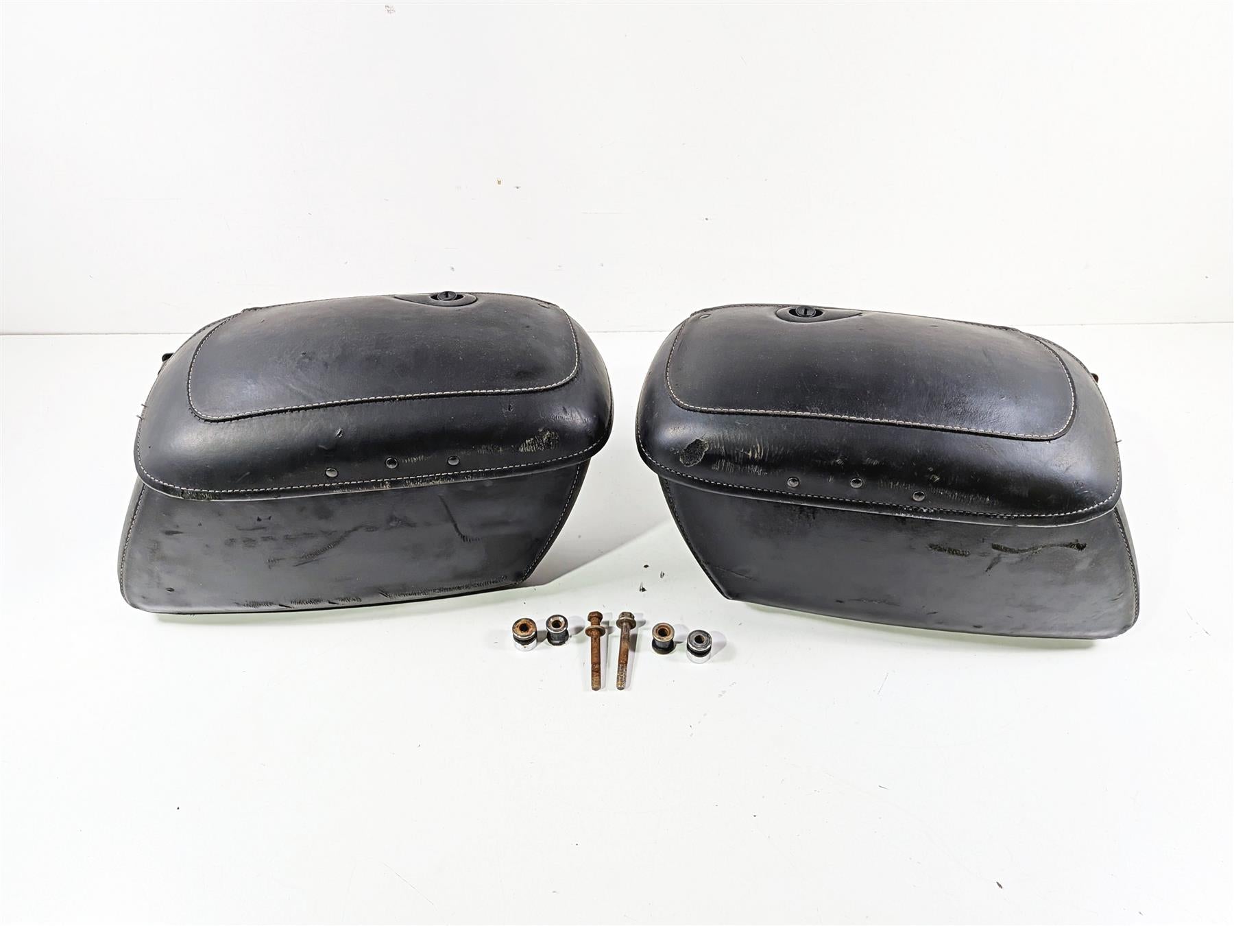 2012 Harley Softail FLSTF Fat Boy Saddlebag & Mounts Leather Hard Bags 53061-00B