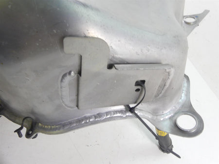 2011 Victory Vision Tour Left Fuel Gas Petrol Tank Reservoir 1017247 2204686 {{ shop.shopifyCountryName }} - Mototech271