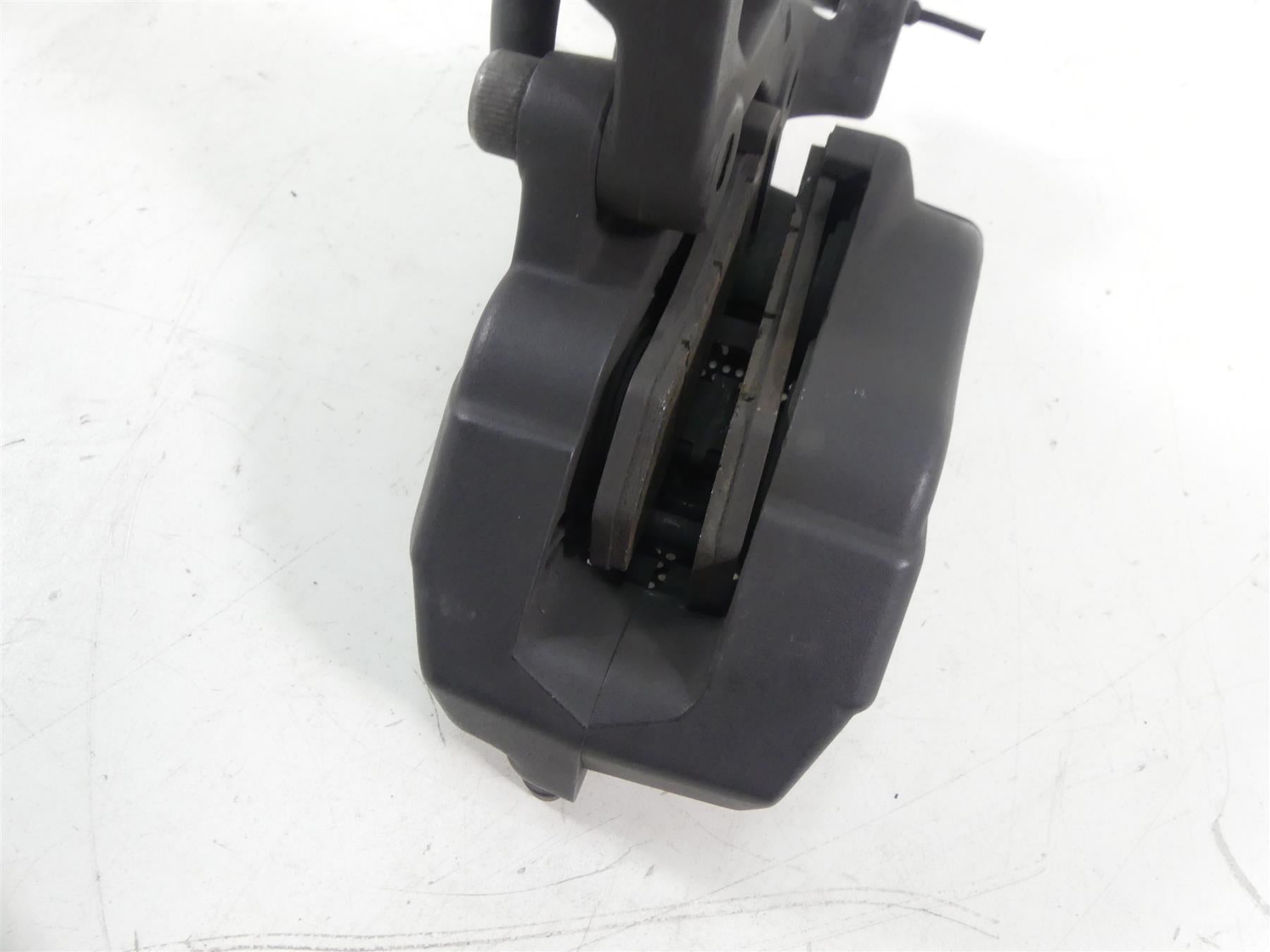 2013 Harley VRSCF Muscle V-Rod Rear Brembo Brake Caliper + Line 43050-08 {{ shop.shopifyCountryName }} - Mototech271