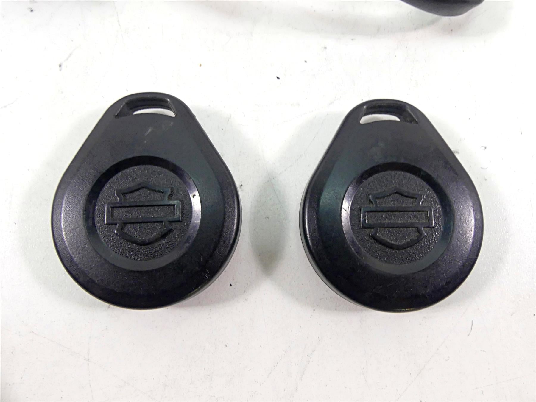 2007 Harley Touring FLHRSE CVO Road King Tssm Module Fob & Antenna 68924-07 {{ shop.shopifyCountryName }} - Mototech271