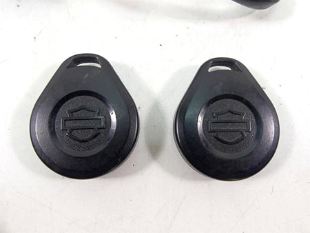 2007 Harley Touring FLHRSE CVO Road King Tssm Module Fob & Antenna 68924-07 {{ shop.shopifyCountryName }} - Mototech271