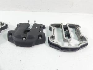 2021 Harley Softail FXBBS Street Bob Cylinder Head Valve Cover Set 25700697