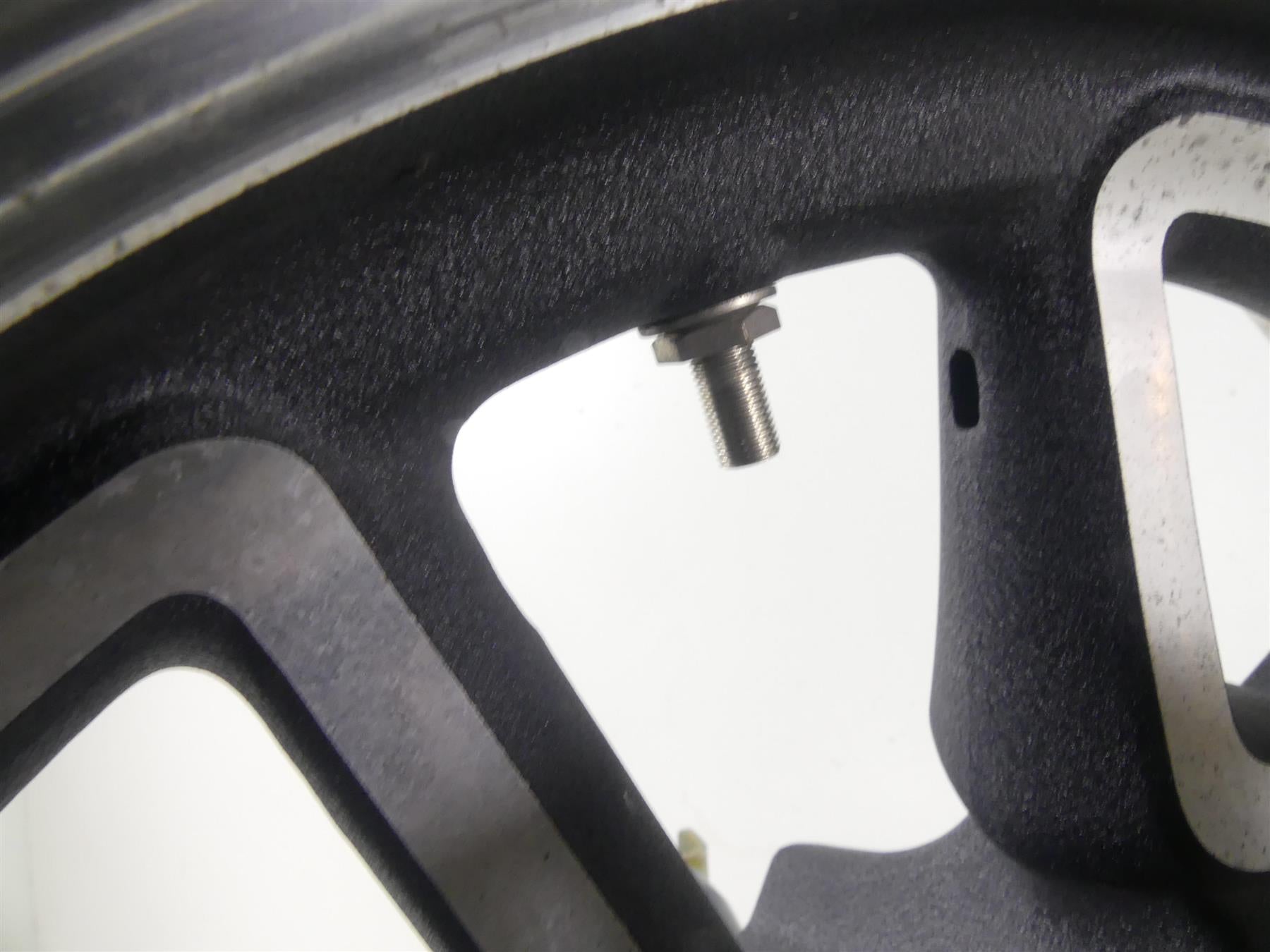 2016 Harley FXDL Dyna Low Rider Straight Rear Cast Wheel Rim 17x4.5 40900289 {{ shop.shopifyCountryName }} - Mototech271