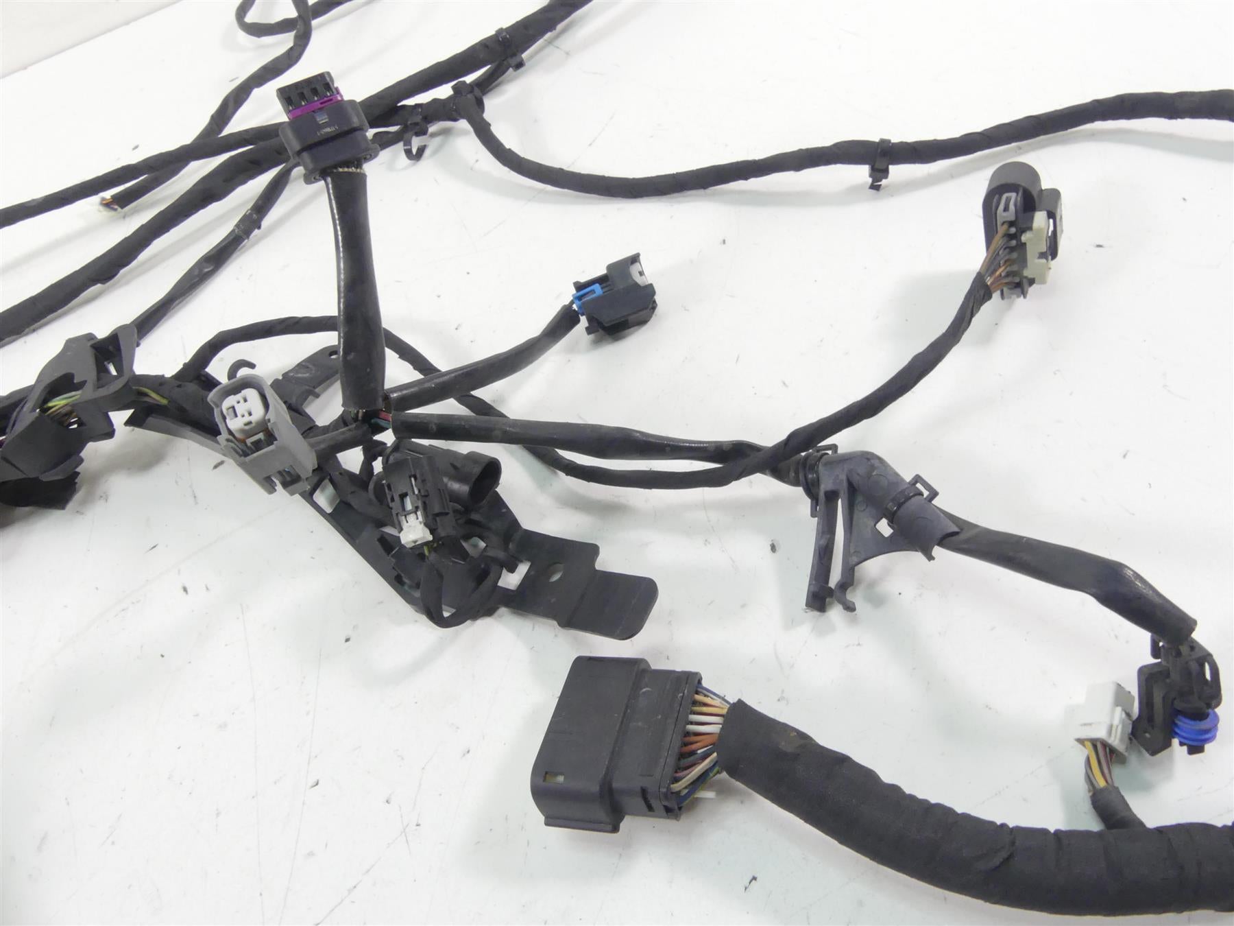 2019 Harley Softail FXBB Street Bob Main Non-Abs Wiring Harness 69201493 {{ shop.shopifyCountryName }} - Mototech271
