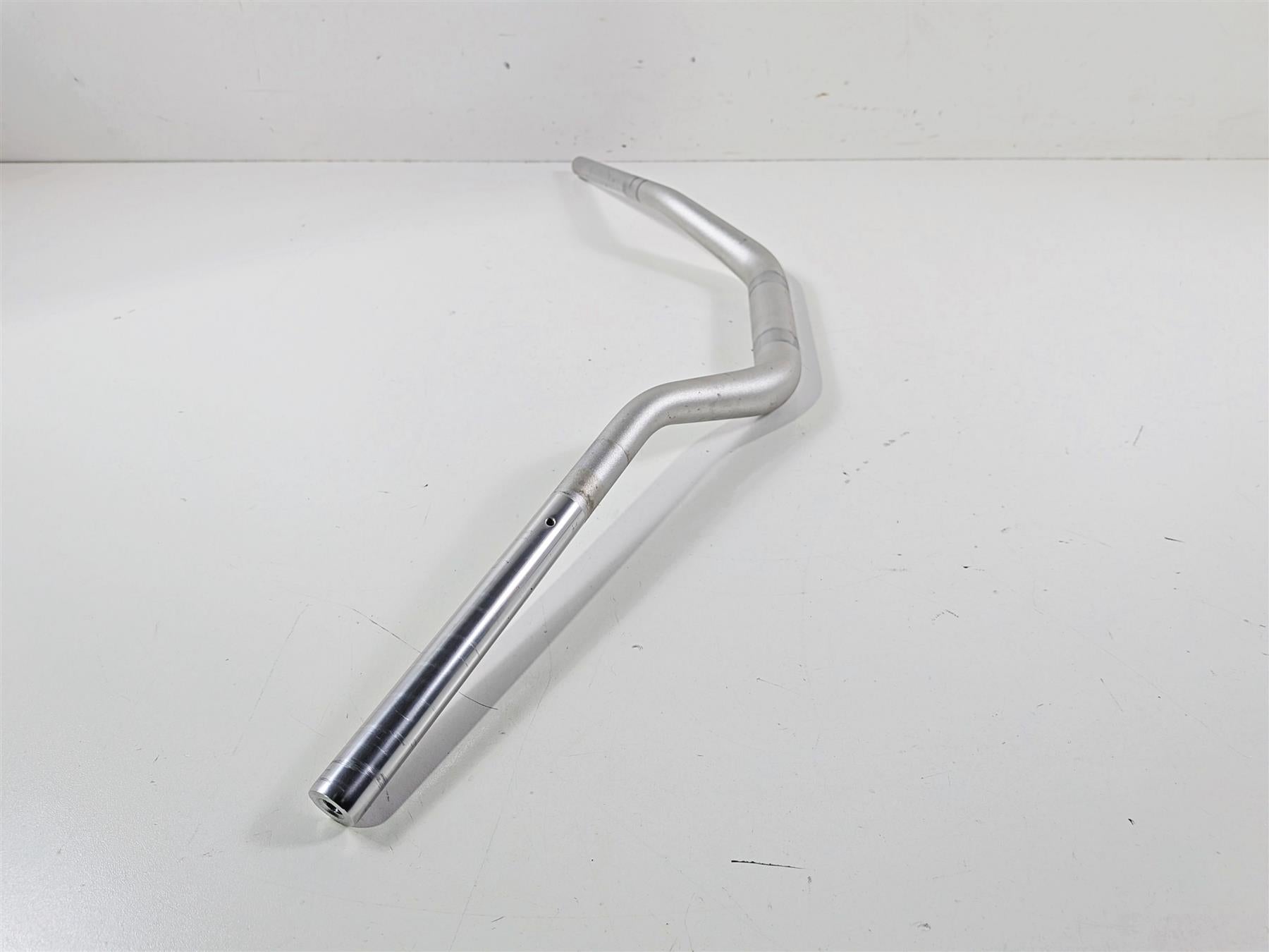 2016 BMW R1200 GS K50 Straight Handlebar Handle Bar 32718556251 {{ shop.shopifyCountryName }} - Mototech271