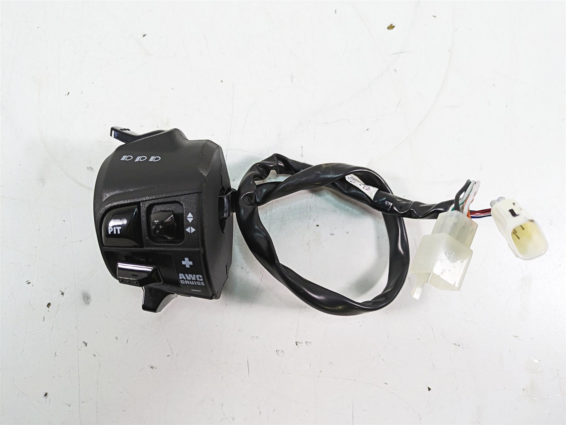 2020 Aprilia Tuono V4 Factory Left Light Hand Control Switch 2D0002965 {{ shop.shopifyCountryName }} - Mototech271