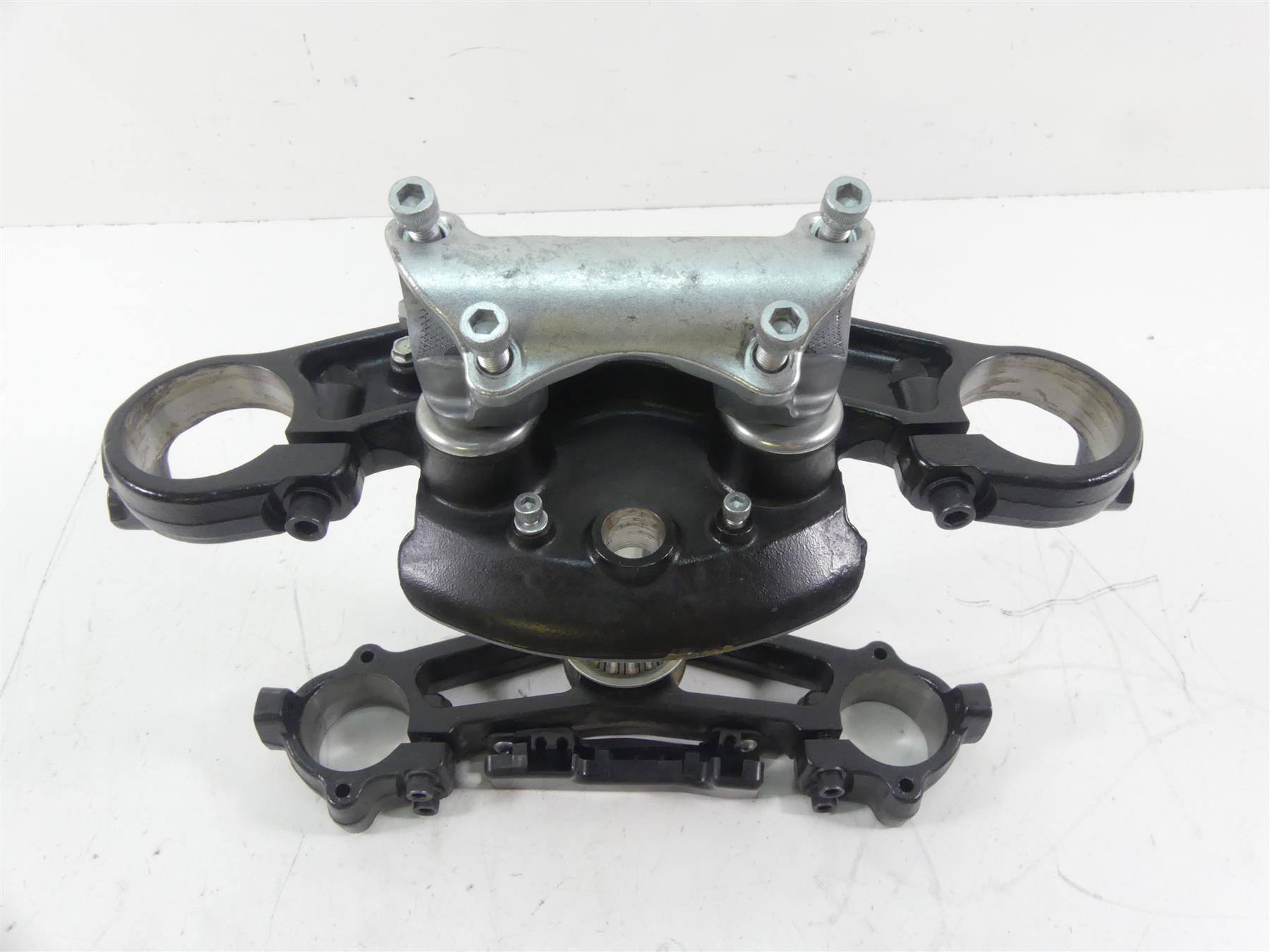 2014 Harley Touring FLHX Street Glide 49mm Triple Trees Riser Set 45900091 {{ shop.shopifyCountryName }} - Mototech271
