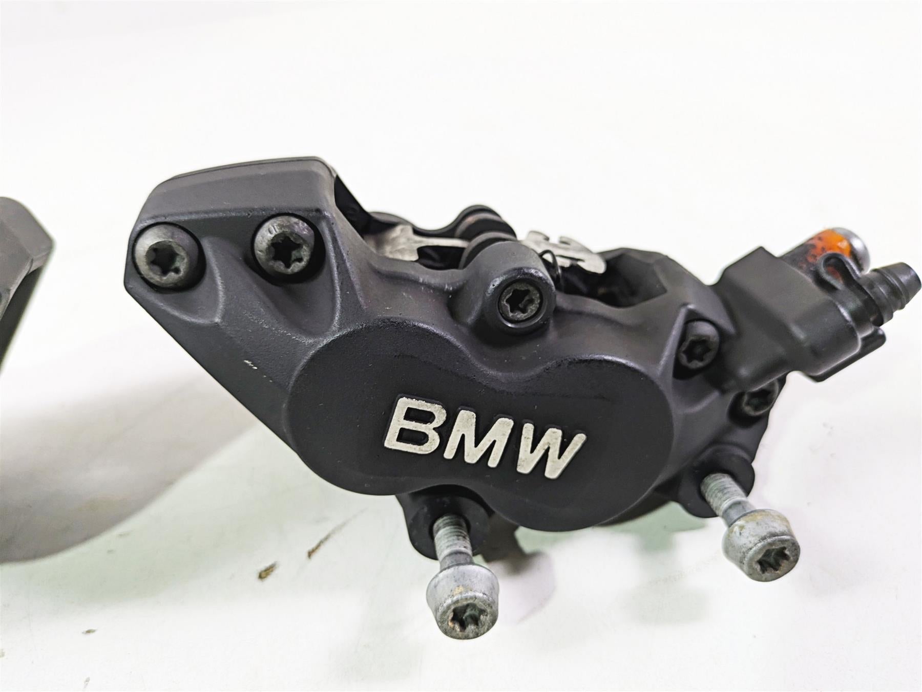 2009 BMW R1200GS K255 Adv Brembo Front Brake Caliper Set 34117711438 34117711439 {{ shop.shopifyCountryName }} - Mototech271