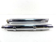 Load image into Gallery viewer, 2019 Indian Chieftain Classic Oem Exhaust Header Manifold Muffler Set 1263130
