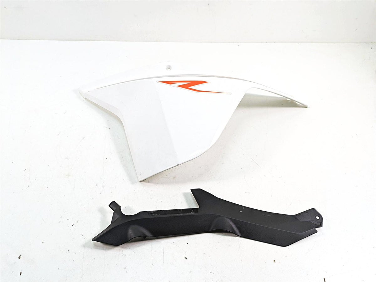 2018 KTM 1090 Adventure R Left Side Fuel Tank Fairing Cover Cowl 60308050000 {{ shop.shopifyCountryName }} - Mototech271