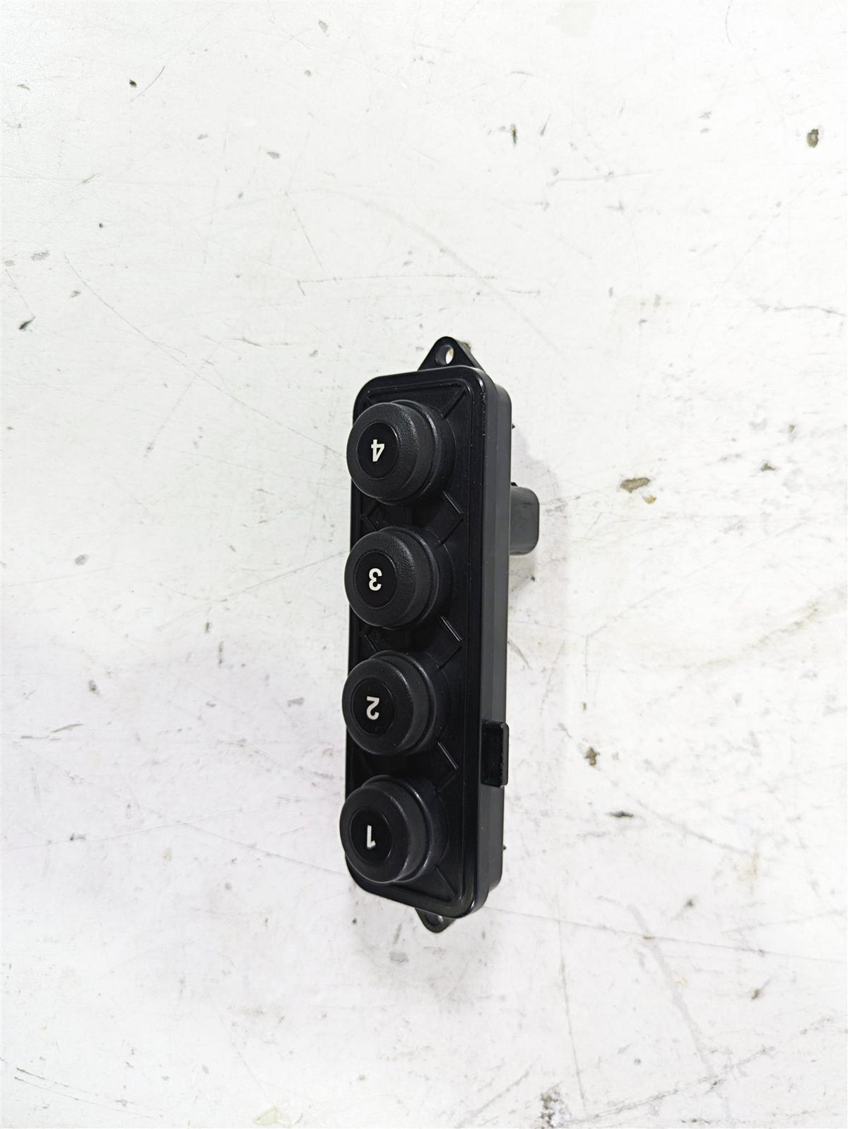 2022 BMW R1250 RT K052 4 Button Audio Control Panel 65148394254 {{ shop.shopifyCountryName }} - Mototech271