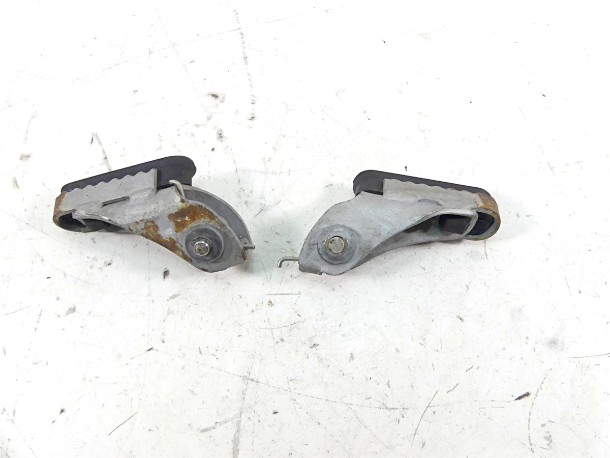 2009 BMW R1200 GS K25 Front Footpeg Foot Peg Rest Set 46717729281 46717729281 {{ shop.shopifyCountryName }} - Mototech271