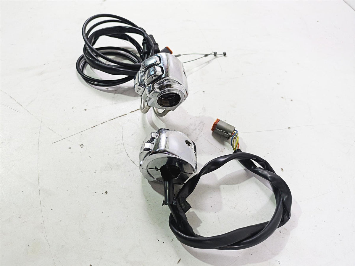2004 Harley Softail FLSTF Fat Boy Nice Chrome Hand Control Switch Set 71682-06 {{ shop.shopifyCountryName }} - Mototech271