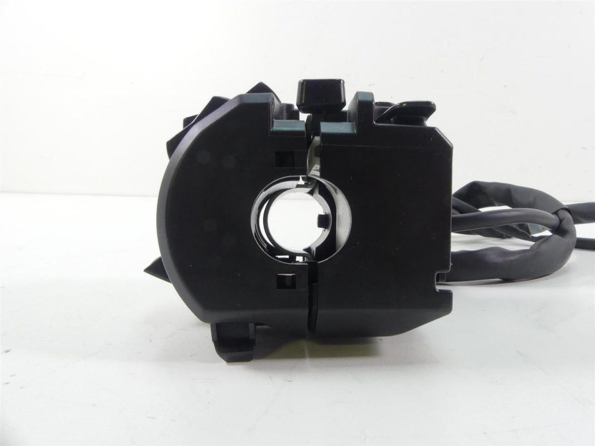 2017 Yamaha XT1200Z Super Tenere Left Hand Cruise Control Switch 2BS-83954-00-00 {{ shop.shopifyCountryName }} - Mototech271
