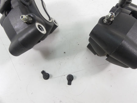 2009 Harley FXDF Dyna Fat Bob Front Brake Caliper Set + Lines 44046-08 44487-08 {{ shop.shopifyCountryName }} - Mototech271