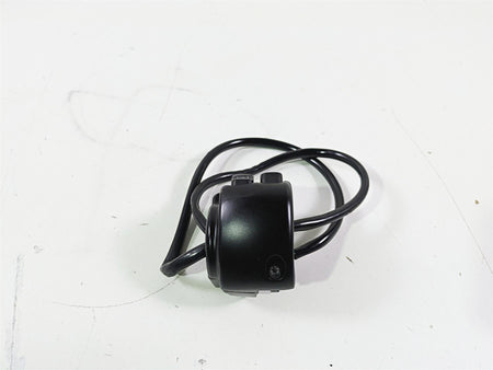 2017 Harley FLS Softail Slim Right Hand Start Stop Control Switch 71500297 {{ shop.shopifyCountryName }} - Mototech271