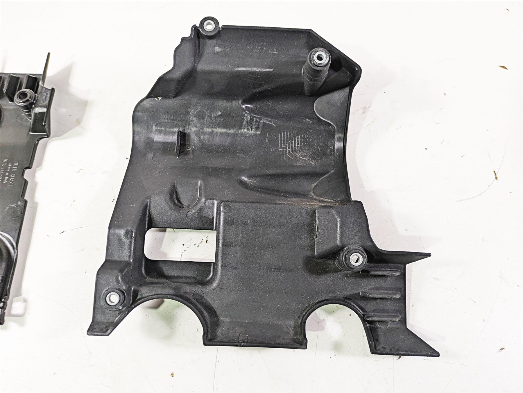 2014 Moto Guzzi California 1400 Touring Engine Side Cover Fairing Set B063143 {{ shop.shopifyCountryName }} - Mototech271