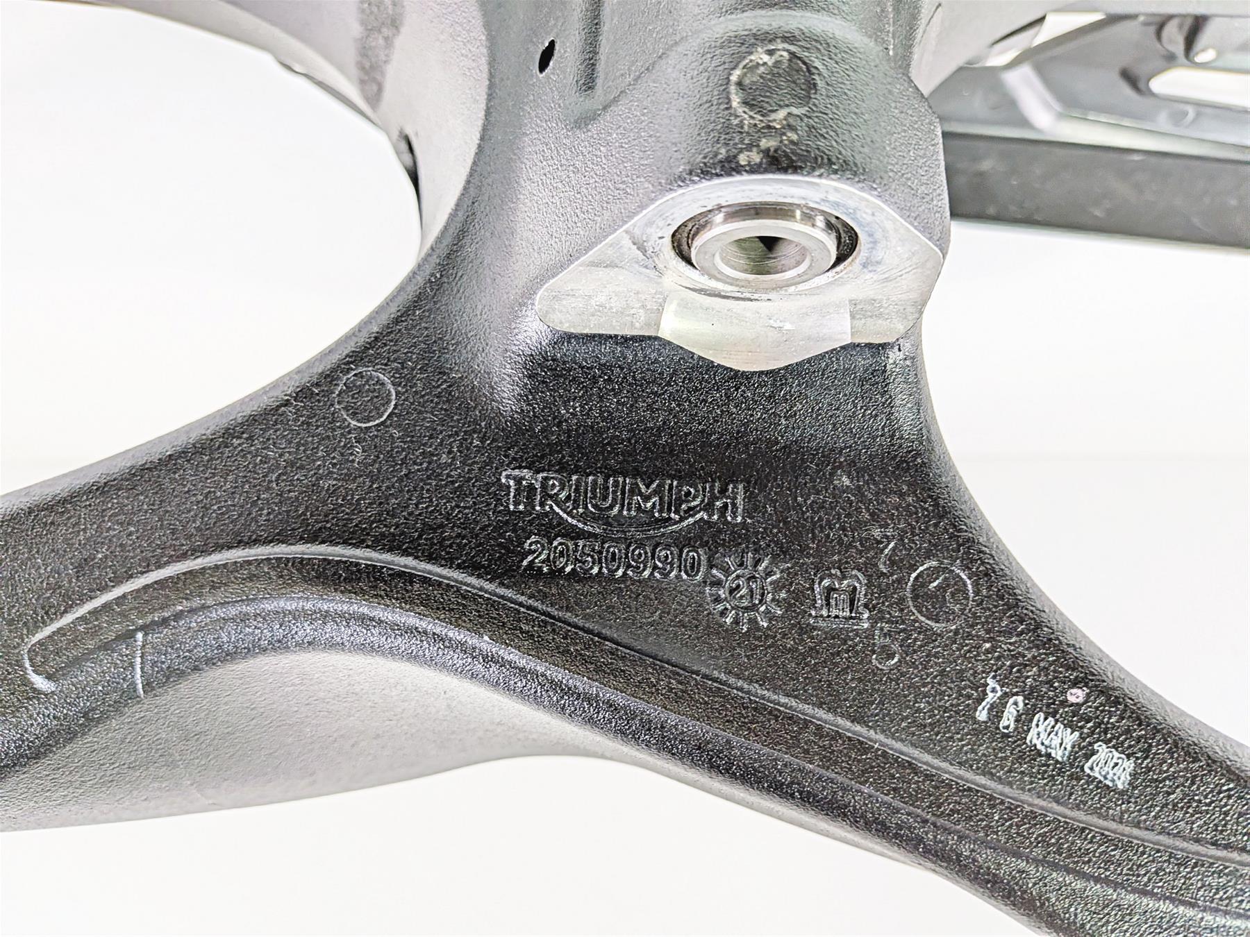 2022 Triumph Tiger 900 GT Pro Rear Swingarm Swing Arm & Axle T2050983 {{ shop.shopifyCountryName }} - Mototech271