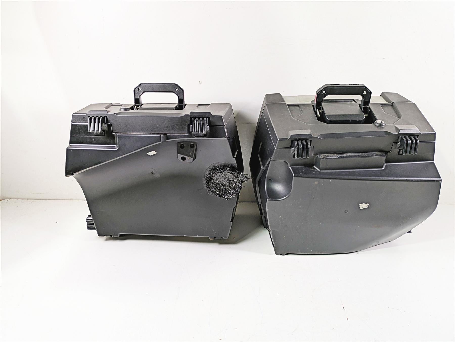 2013 Triumph Tiger 1215 Explorer Saddle Bag Pannier Saddlebag Set T9500758 {{ shop.shopifyCountryName }} - Mototech271