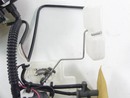 2016 Indian Chief Dark Horse Fuel Gas Petrol Pump + Level Sender -Tested 2521787 {{ shop.shopifyCountryName }} - Mototech271