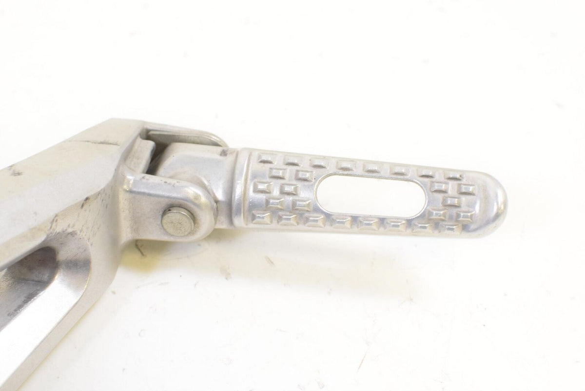 05 Honda CBR1000RR CBR1000 RR Rear Passenger Footpeg Foot Peg Rest 50760-MEL-000 {{ shop.shopifyCountryName }} - Mototech271