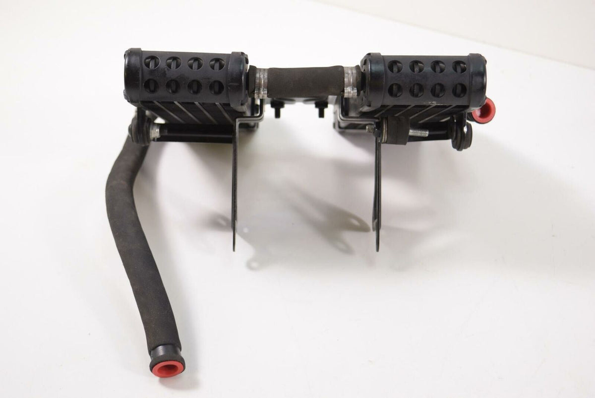 2008 Aprilia RSV2 RSV1000 R Oil Cooler Radiator & Cover AP8104341 AP8104452 {{ shop.shopifyCountryName }} - Mototech271
