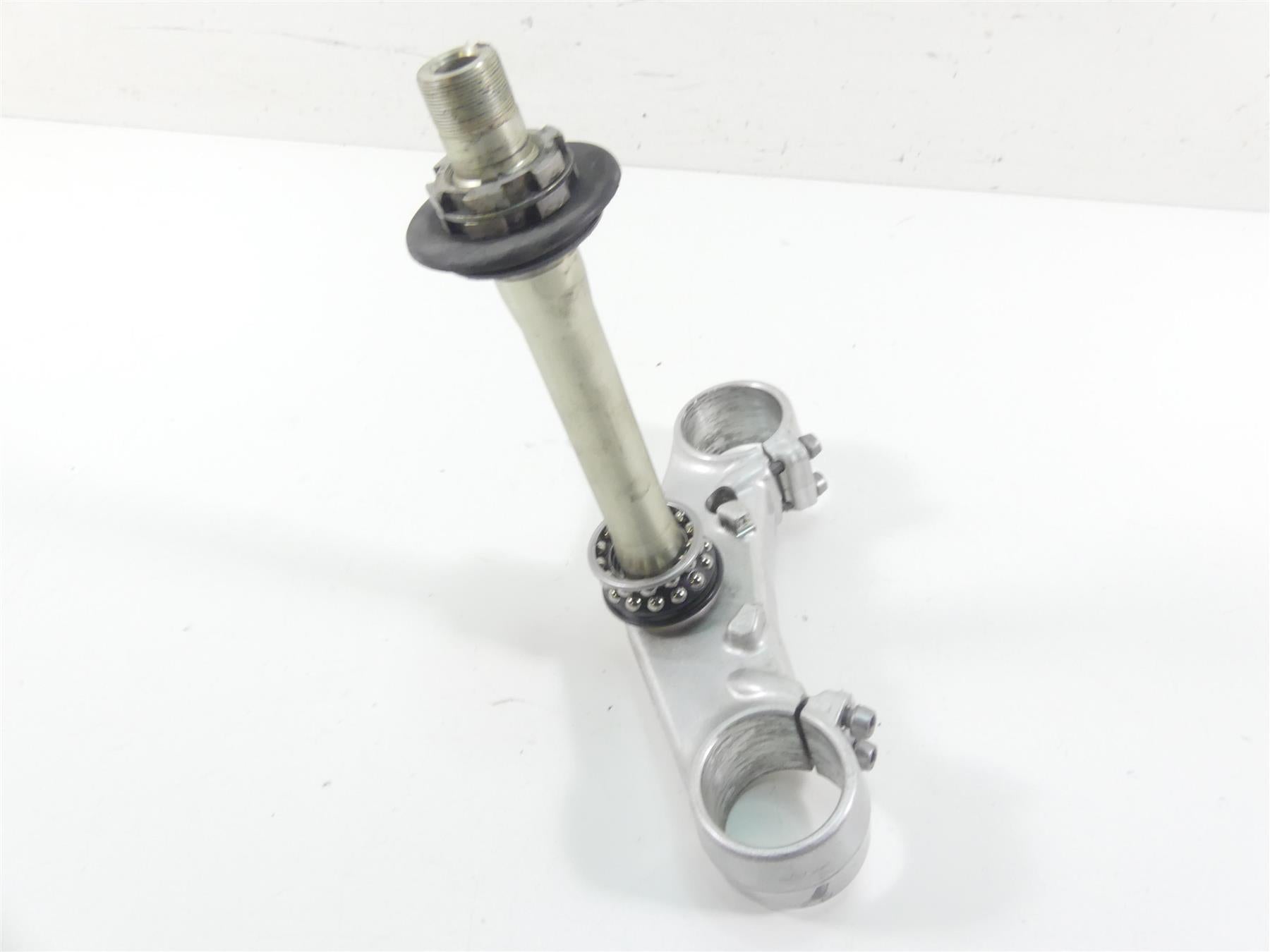 2006 Triumph Daytona 675 Lower Triple Tree Steering Stem 52mm T2044130 {{ shop.shopifyCountryName }} - Mototech271