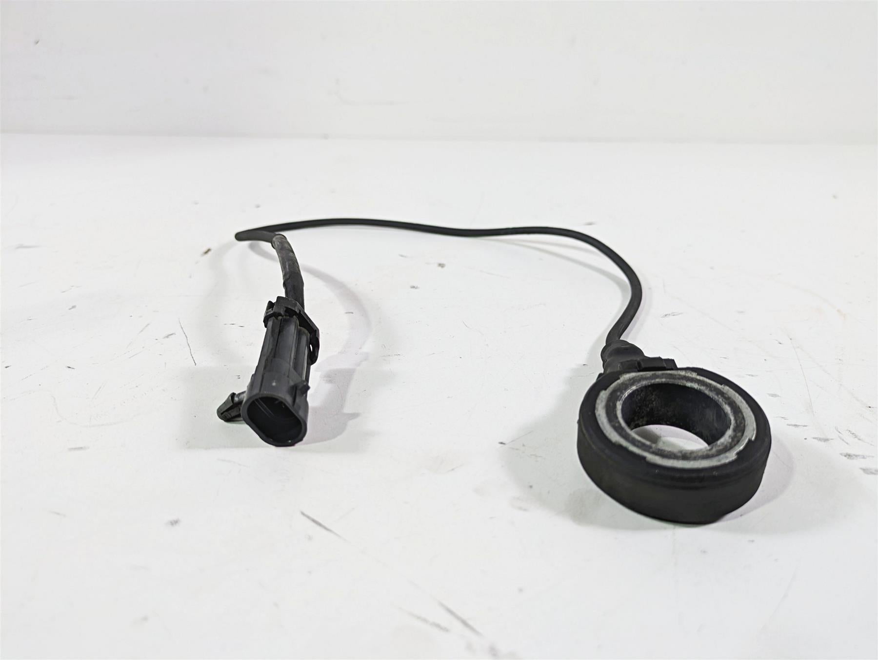 2008 Harley Touring FLHTCU E-Glide 105TH Rear Abs Wheel Speed Sensor 40615-08