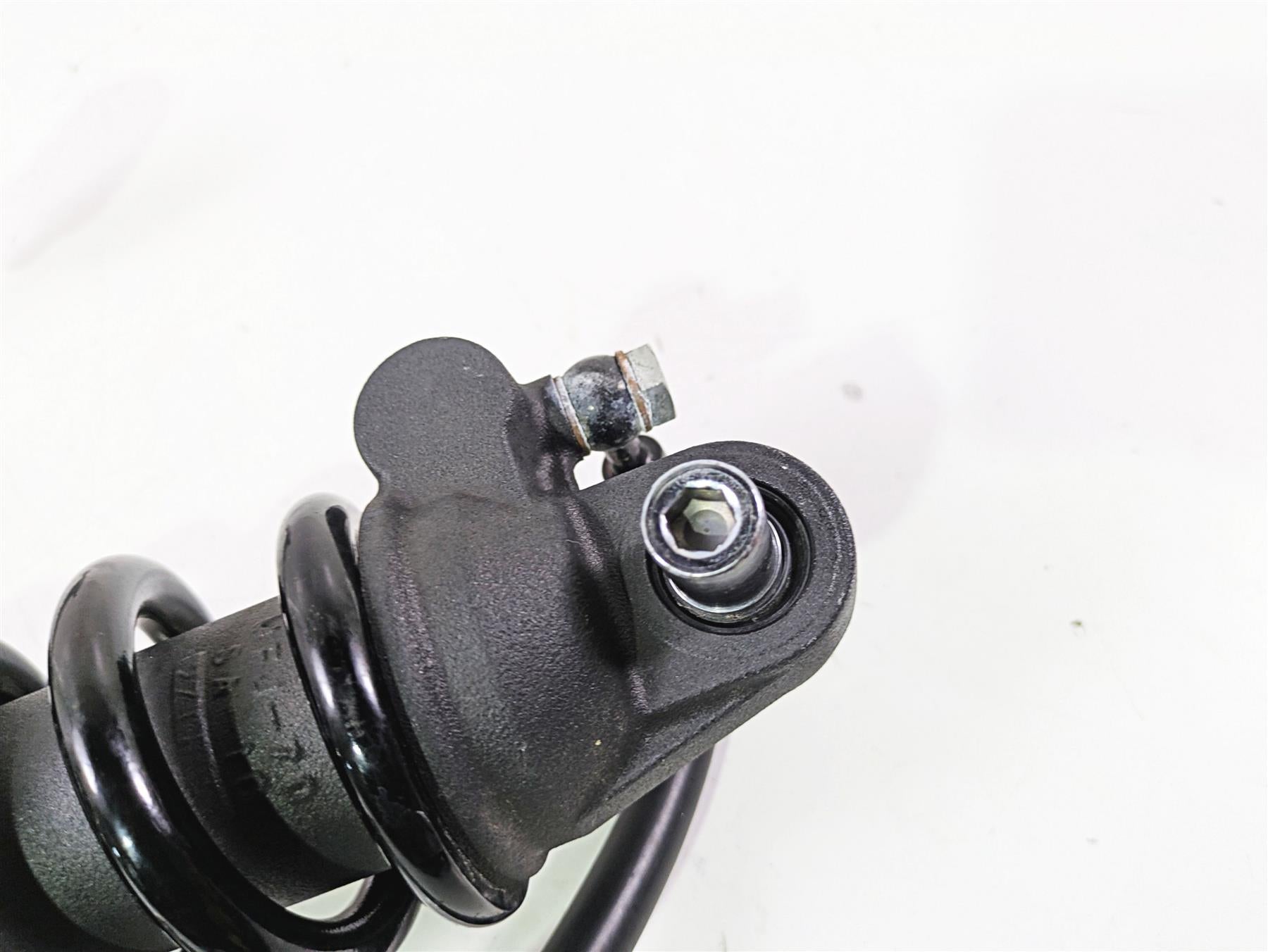 2025 Honda CBR600RR Straight Rear Suspension Shock Damper 52400-MJC-L11 {{ shop.shopifyCountryName }} - Mototech271