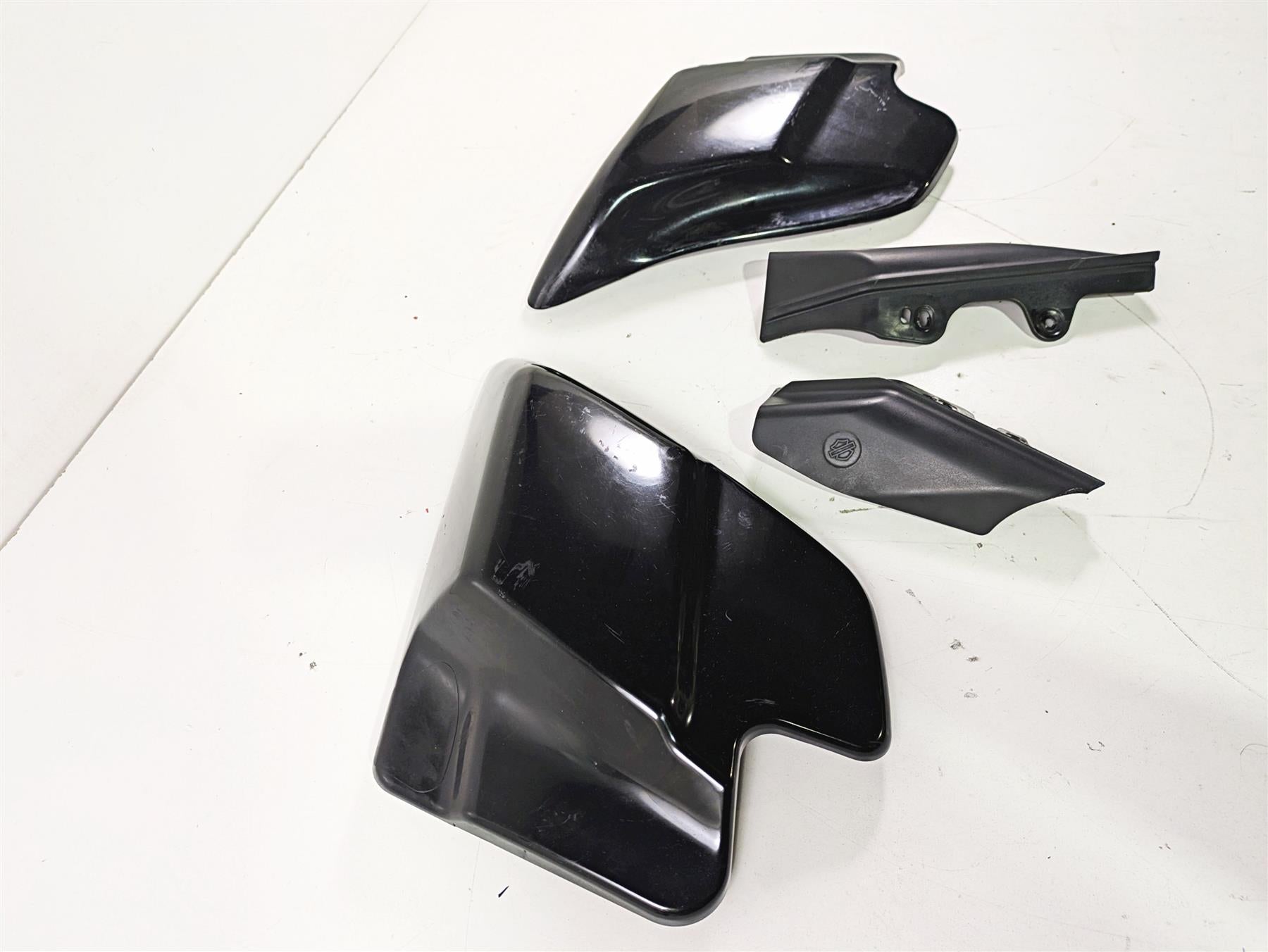 2008 Harley Touring FLHTP Electra Glide Side Cover Fairing Set 66048-97 66250-97 {{ shop.shopifyCountryName }} - Mototech271