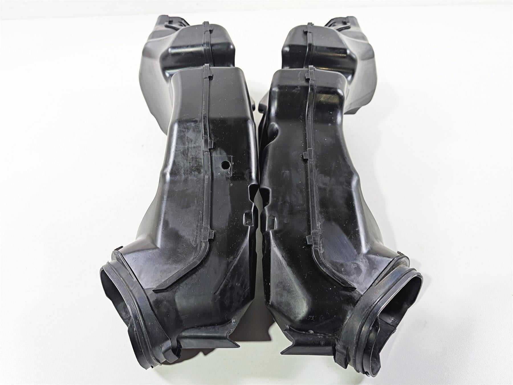 2024 Suzuki GSXR600 Air Intake Ram Scoop Duct Set 94420-14J00 94430-14J00 {{ shop.shopifyCountryName }} - Mototech271