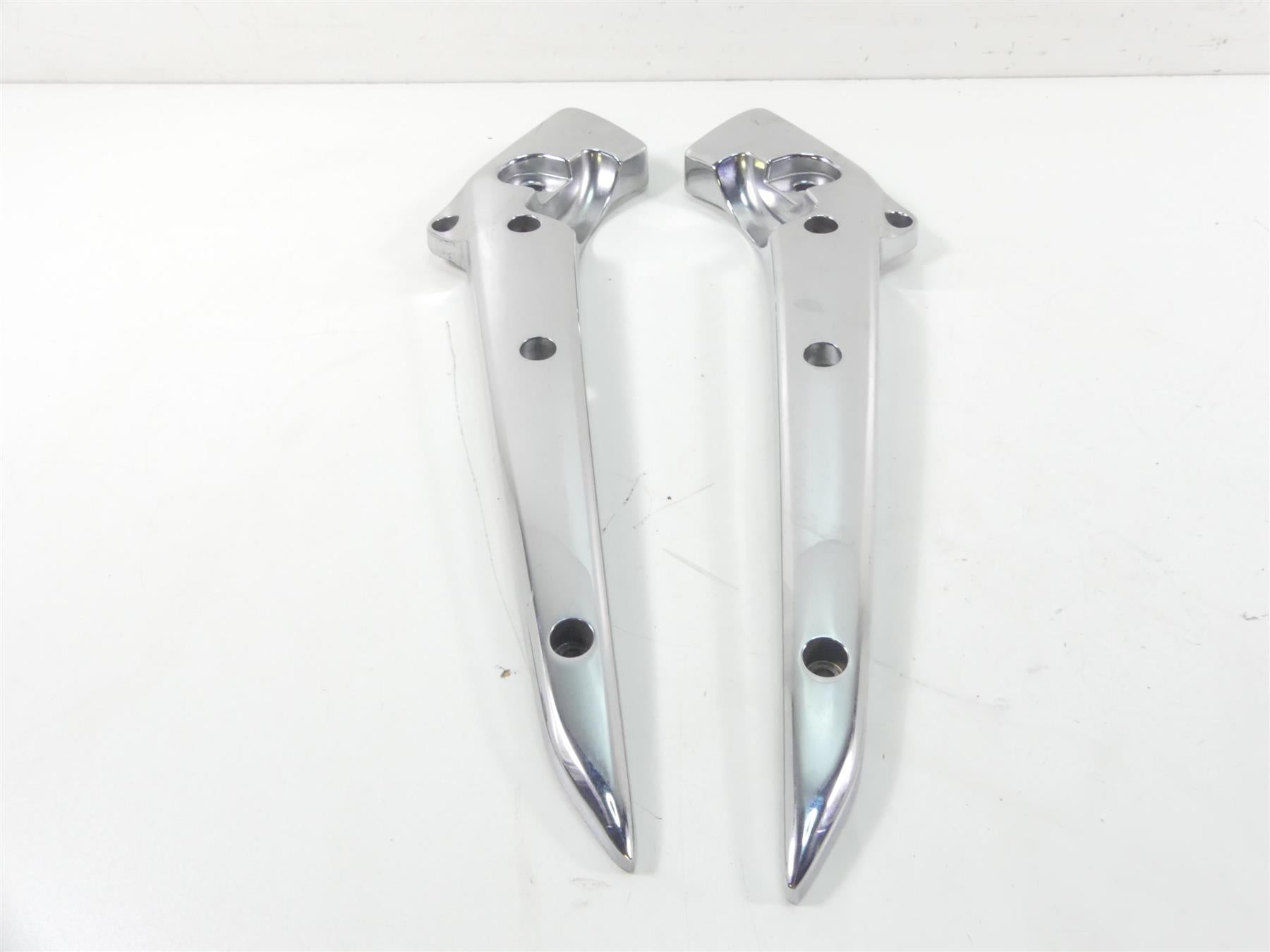 2003 Honda VTX1300 S Rear Chrome Fender Frame Struts Braces Set 77330-MCV-000 {{ shop.shopifyCountryName }} - Mototech271