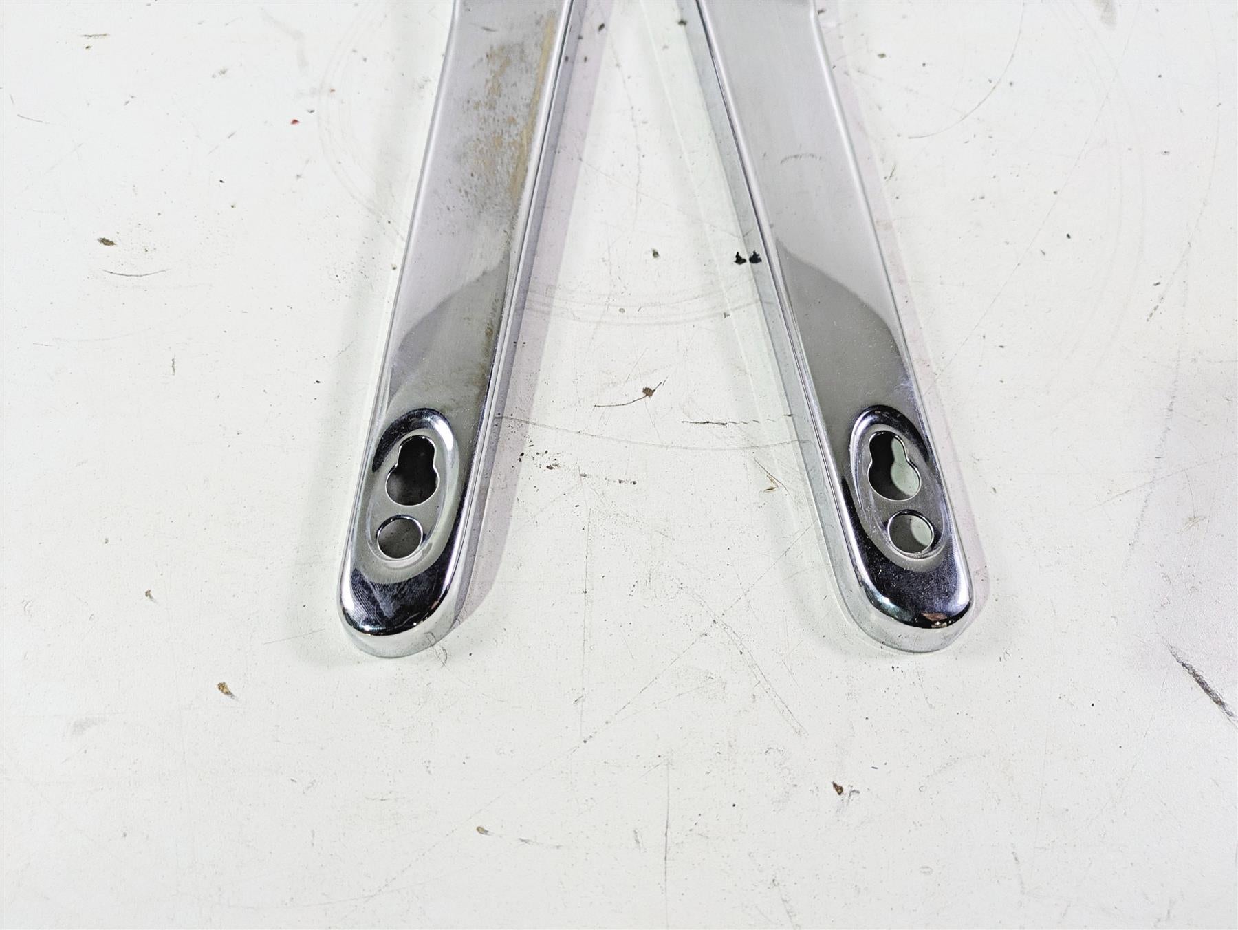 2011 Harley FXDC Dyna Super Glide Rear Fender Struts Braces 59138-06A 59171-06A {{ shop.shopifyCountryName }} - Mototech271