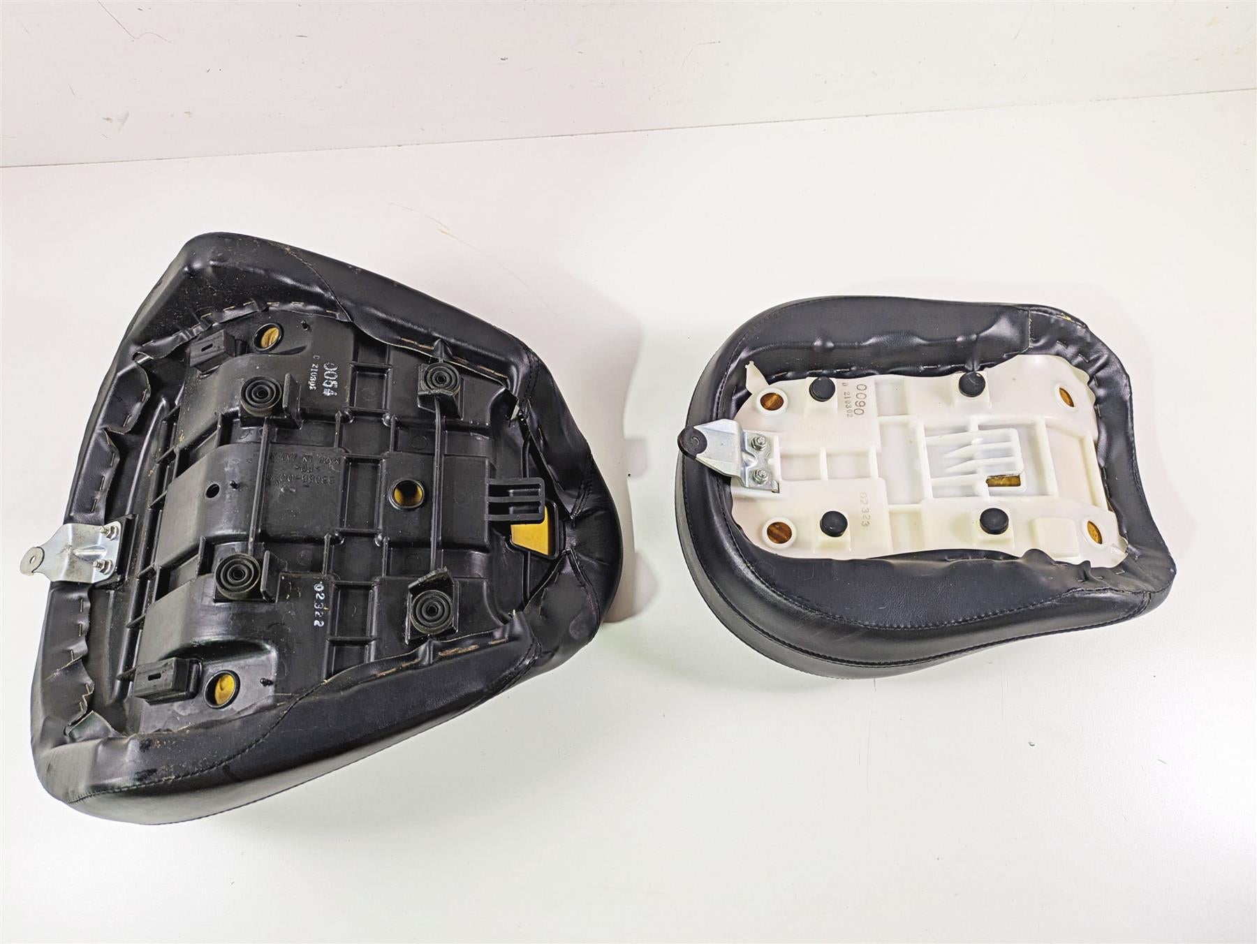 2008 Kawasaki VN1600 Vulcan Nomad Front Rear Seat Saddle Set 53066-0054-MA {{ shop.shopifyCountryName }} - Mototech271