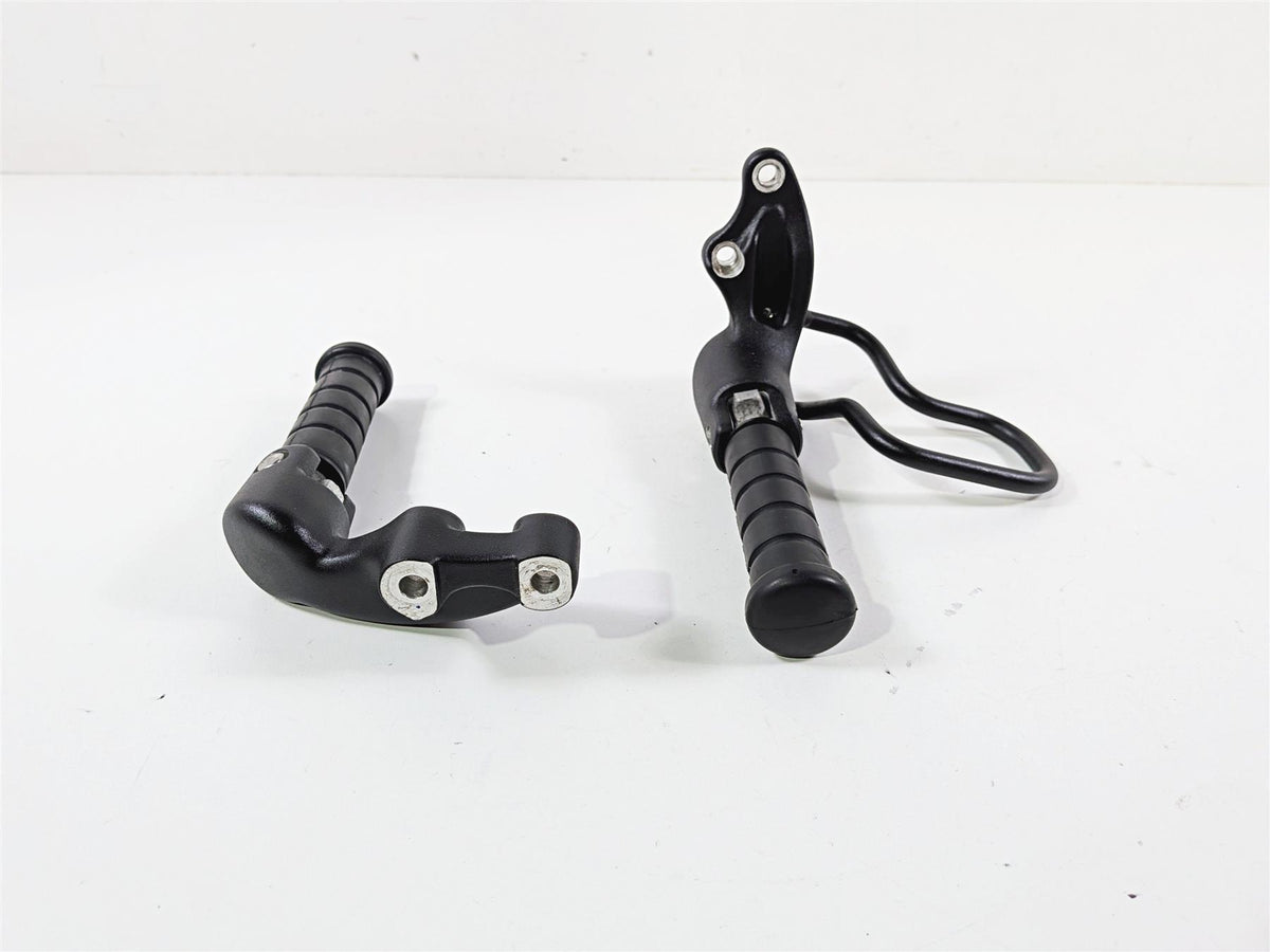 2021 Indian Scout 1200 Rear Passenger Footpeg Set & Mounts 5140827 5139801 {{ shop.shopifyCountryName }} - Mototech271