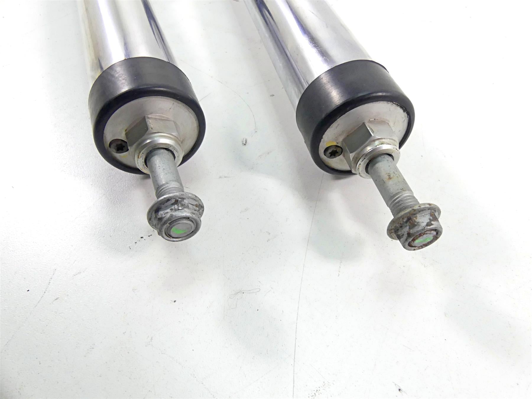2009 BMW R1200GS K255 Adv Straight Front Forks -Read 31428526940 31428526939 {{ shop.shopifyCountryName }} - Mototech271