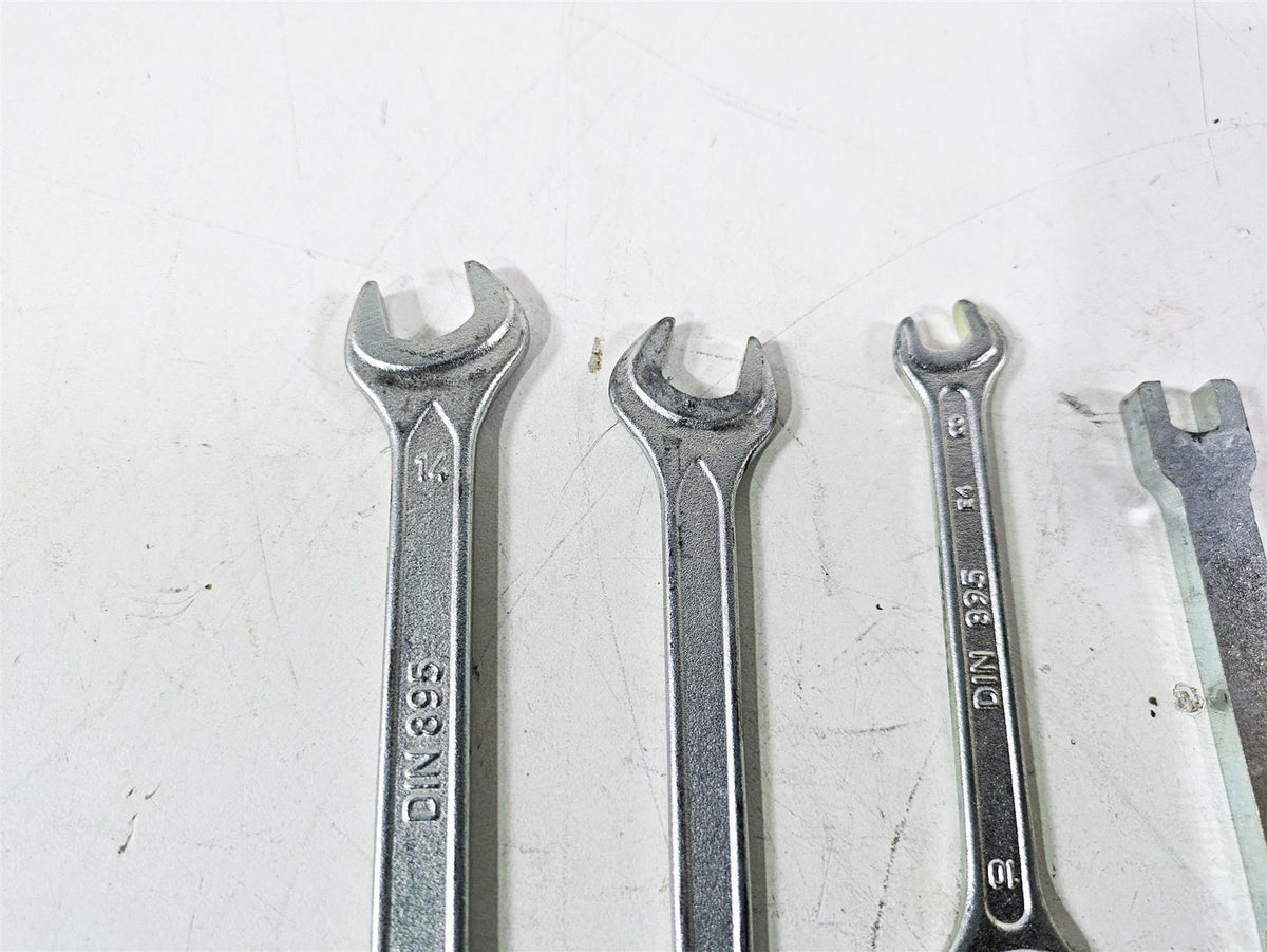 2021 Yamaha Tenere 700 XTZ7 Toolkit Tool Kit Box BW3-F8100-00-00 {{ shop.shopifyCountryName }} - Mototech271