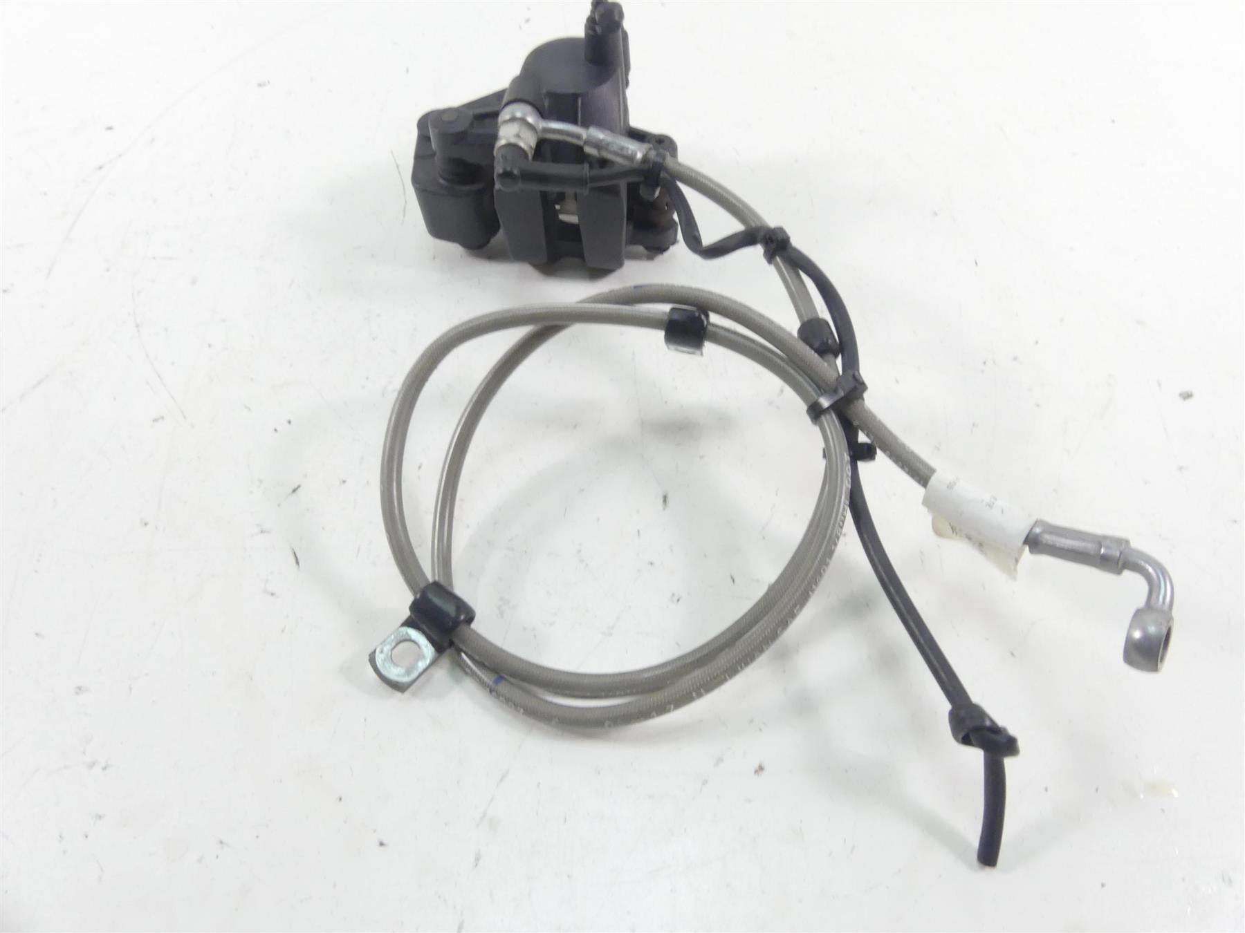 2018 Indian Scout Sixty Rear Brake Caliper Bracket & Line Set 1913032 1913031 {{ shop.shopifyCountryName }} - Mototech271