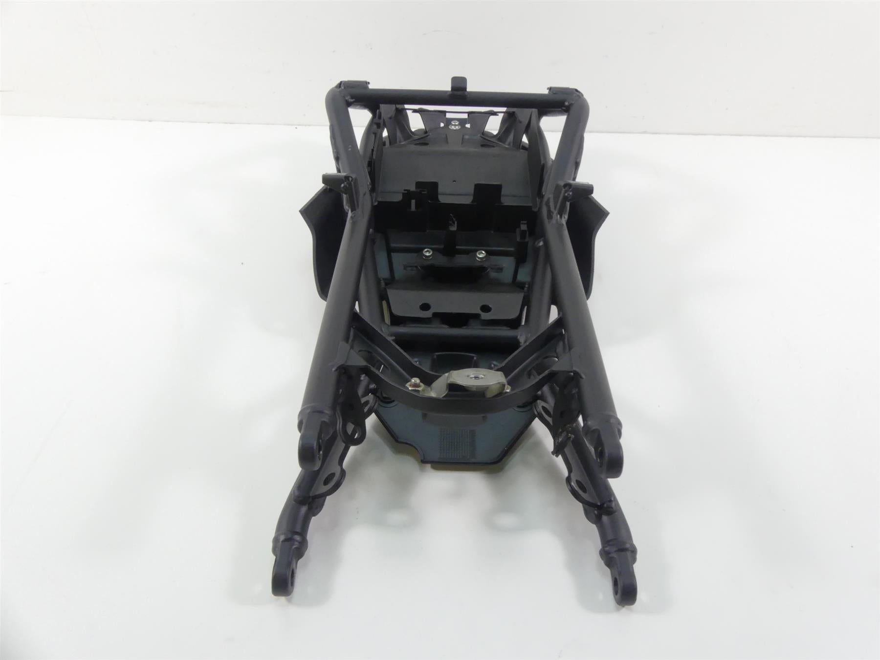 2010 Ducati Streetfighter 1098 S Rear Frame Subframe & Inner Fender 47011981AA {{ shop.shopifyCountryName }} - Mototech271