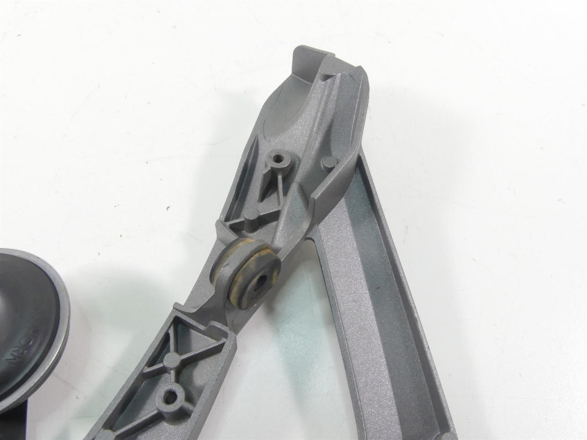 2013 BMW R1200GS GSW K50 Front Right Panel Carrier Stay Bracket 46638528674 {{ shop.shopifyCountryName }} - Mototech271
